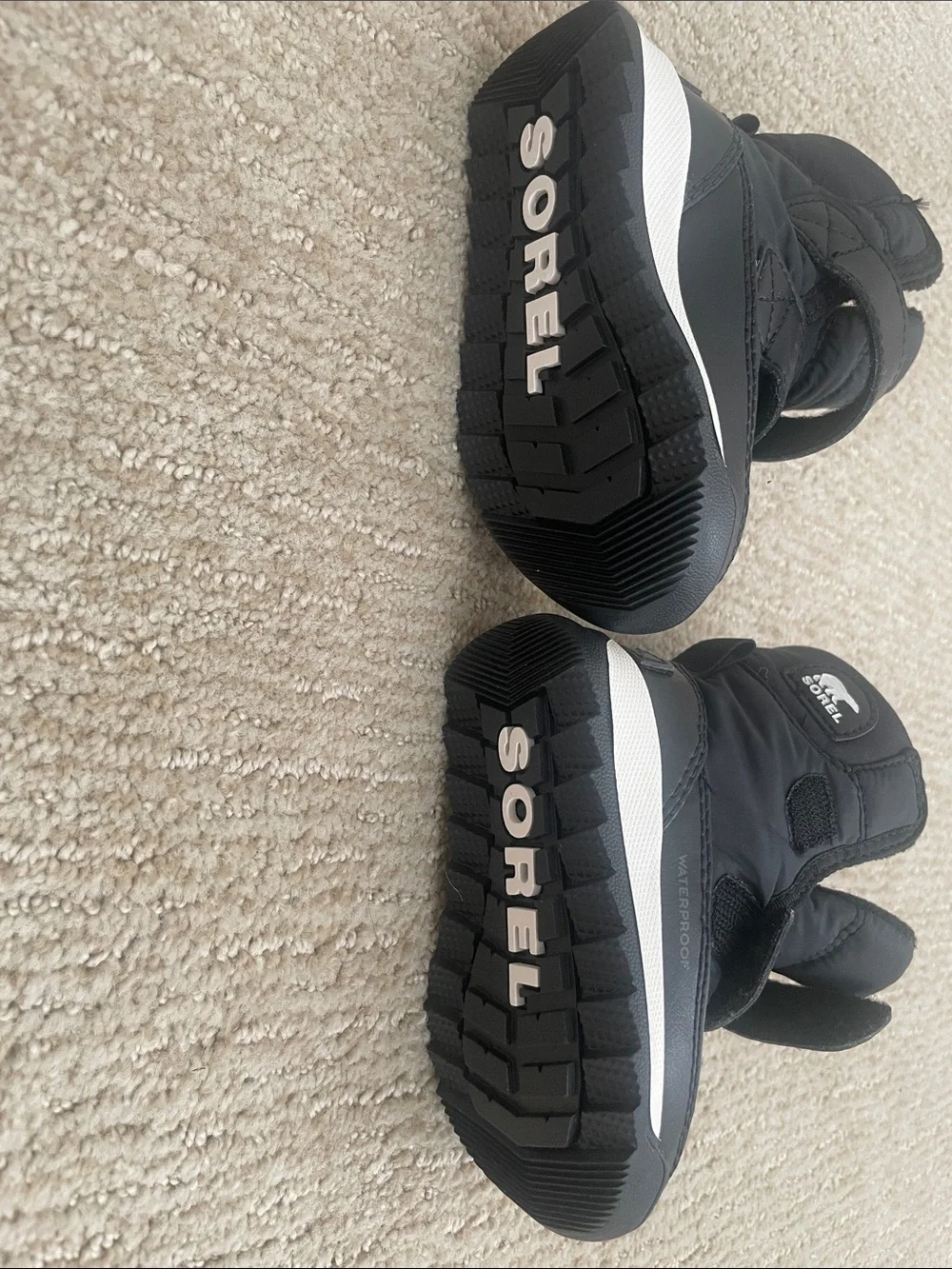 Sorel Kids Black Waterproof Hook-and-Loop Snow Boots with White Midsole